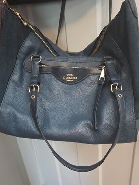 Large pebble blue and suede